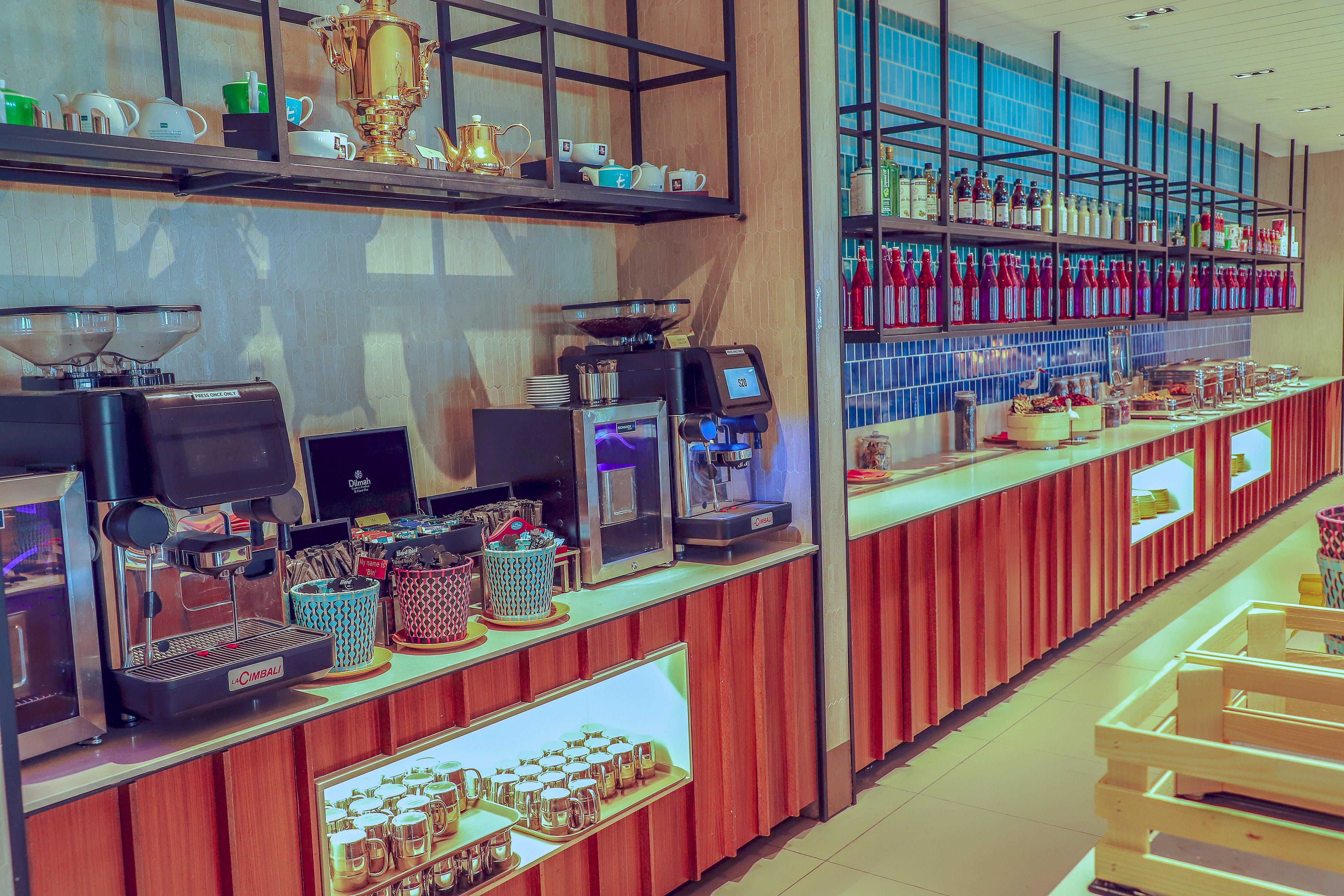 Hard Rock Hotel Desaru Coast Buitenkant foto The coffee bar at the lounge