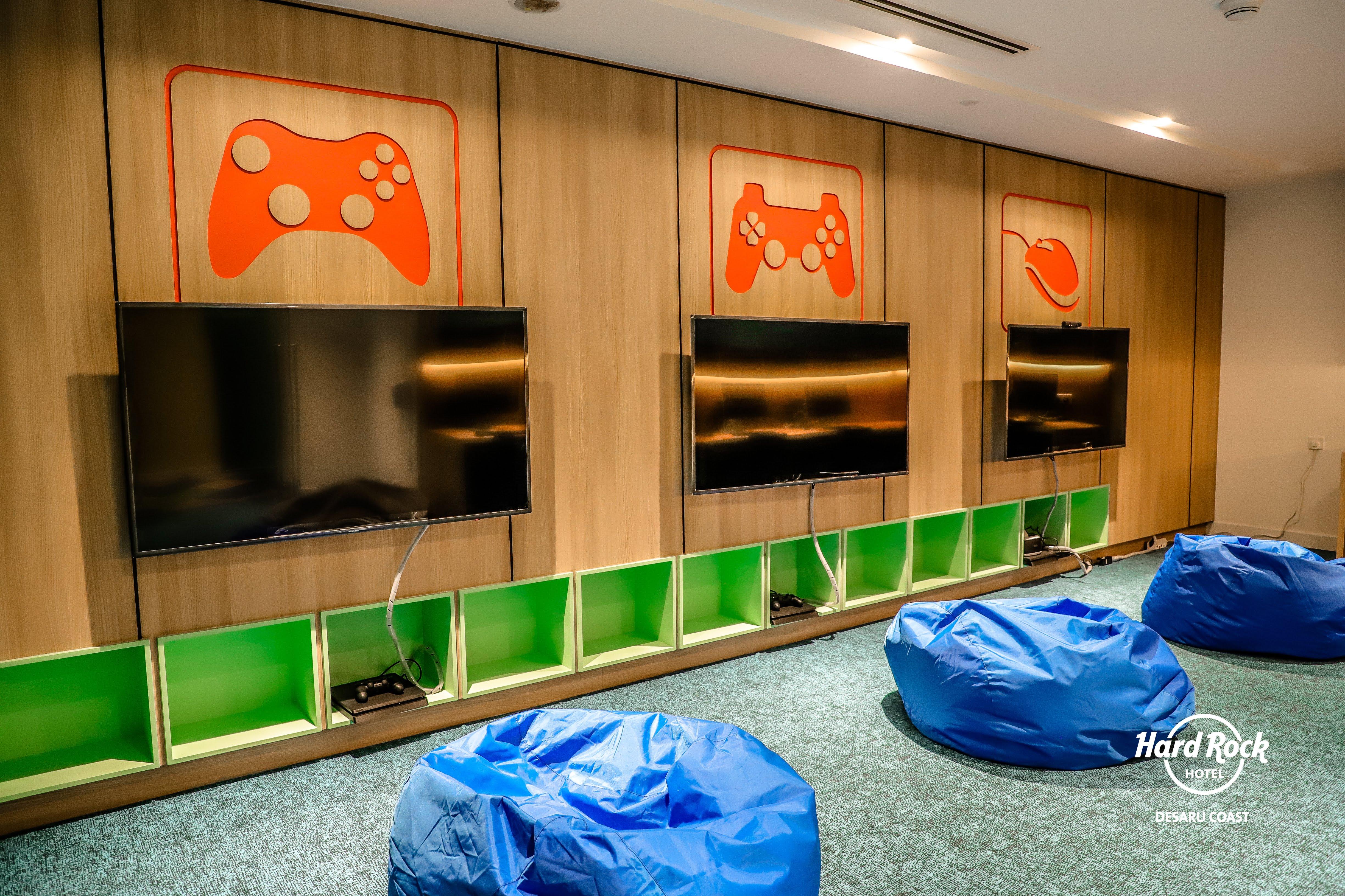 Hard Rock Hotel Desaru Coast Buitenkant foto The gaming room