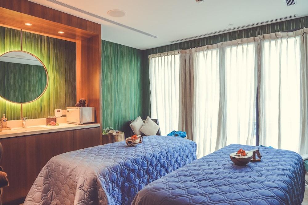 Hard Rock Hotel Desaru Coast Buitenkant foto Spa at The Oberoi, Mumbai
